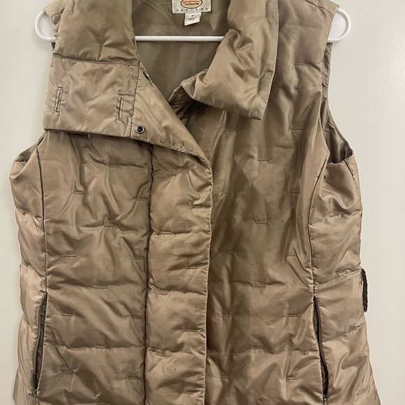 Tan Quilted Vest - Picture 1 of 9